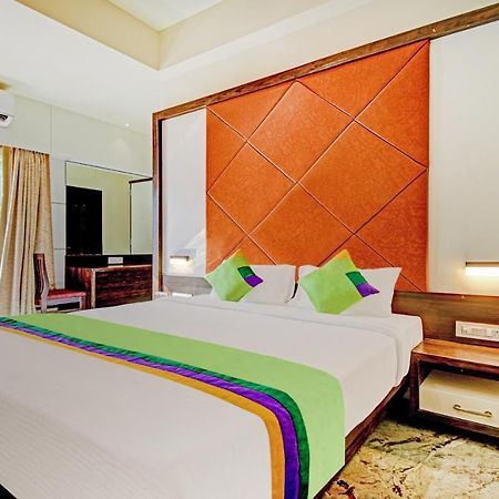 Treebo Trend Mb Residency Hotell Mumbai Exteriör bild