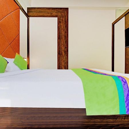 Treebo Trend Mb Residency Hotell Mumbai Exteriör bild